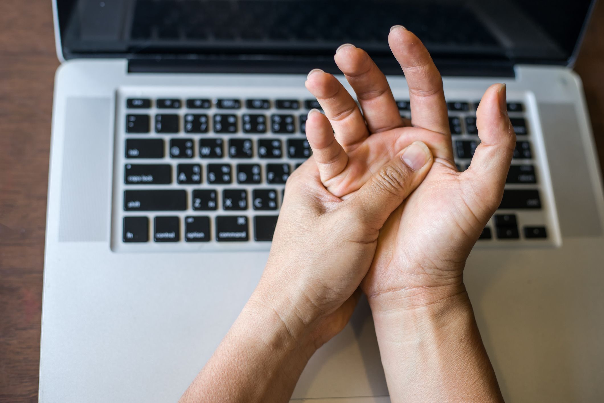 Read more about the article Wrist pain? Carpal Tunnel Syndrome?